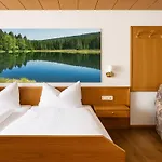 Zur Linde - Bayerischer Wald - Aktivcard Mit 154 Kostenfreien Leistungen - Kostenloser Parkplatz מלון
