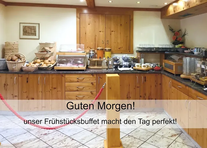 Zur Linde - Bayerischer Wald - Aktivcard Mit 154 Kostenfreien Leistungen - Kostenloser Parkplatz 酒店 洛恩堡