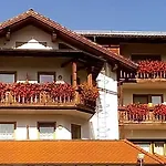 ホテル Zur Linde - Bayerischer Wald - Aktivcard Mit 154 Kostenfreien Leistungen - Kostenloser Parkplatz