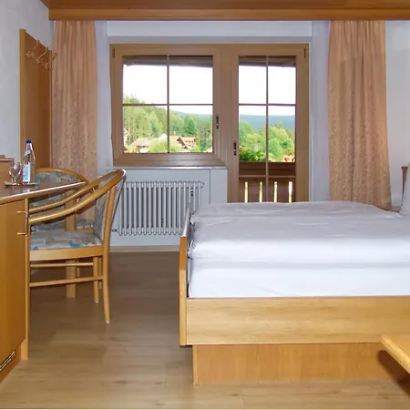 Hotel Garnihotel Zur Linde - Bayerischer Wald - Aktivcard Mit 154 Kostenfreien Leistungen - Kostenloser Parkplatz 3*