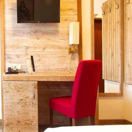 Garnihotel Zur Linde - Bayerischer Wald - Aktivcard Mit 154 Kostenfreien Leistungen - Kostenloser Parkplatz Hotel Lohberg