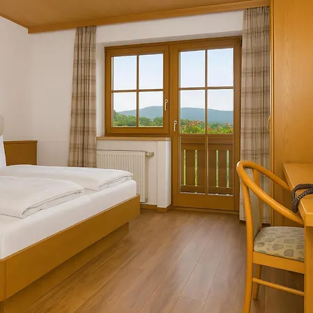 Garnihotel Zur Linde - Bayerischer Wald - Aktivcard Mit 154 Kostenfreien Leistungen - Kostenloser Parkplatz Lohberg