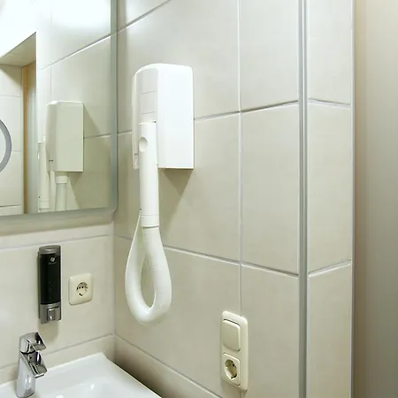 Garnihotel Zur Linde