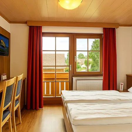 Garnihotel Zur Linde - Bayerischer Wald - Aktivcard Mit 154 Kostenfreien Leistungen - Kostenloser Parkplatz Hotell