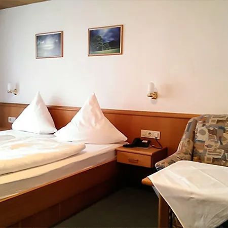 Garnihotel Zur Linde Hotel