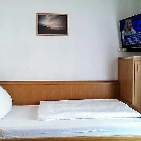 Hotel Garnihotel Zur Linde Lohberg