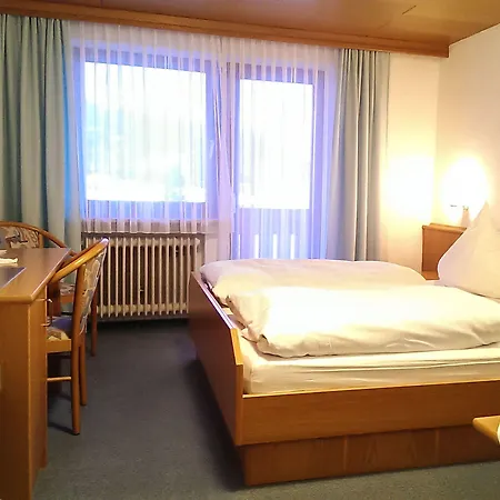 Hotel Garnihotel Zur Linde 3*