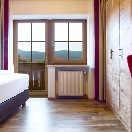 Hotel Garnihotel Zur Linde