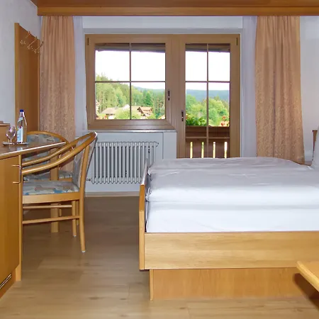 Garnihotel Zur Linde Hotel Lohberg