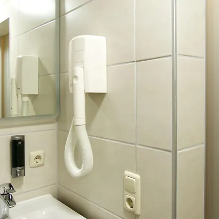 Garnihotel Zur Linde